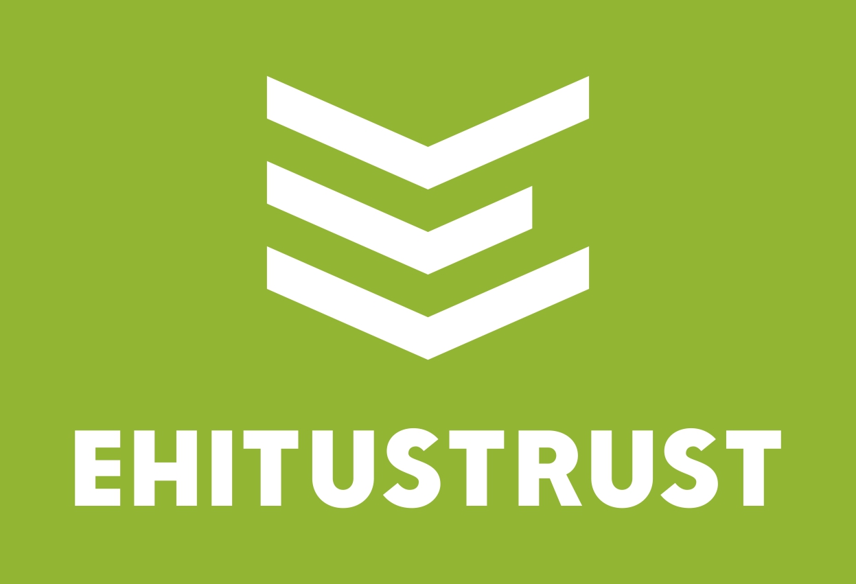 Ehitustrust_logo_roheline_vertikaal_negatiiv_veebis kasutamiseks_page-0001